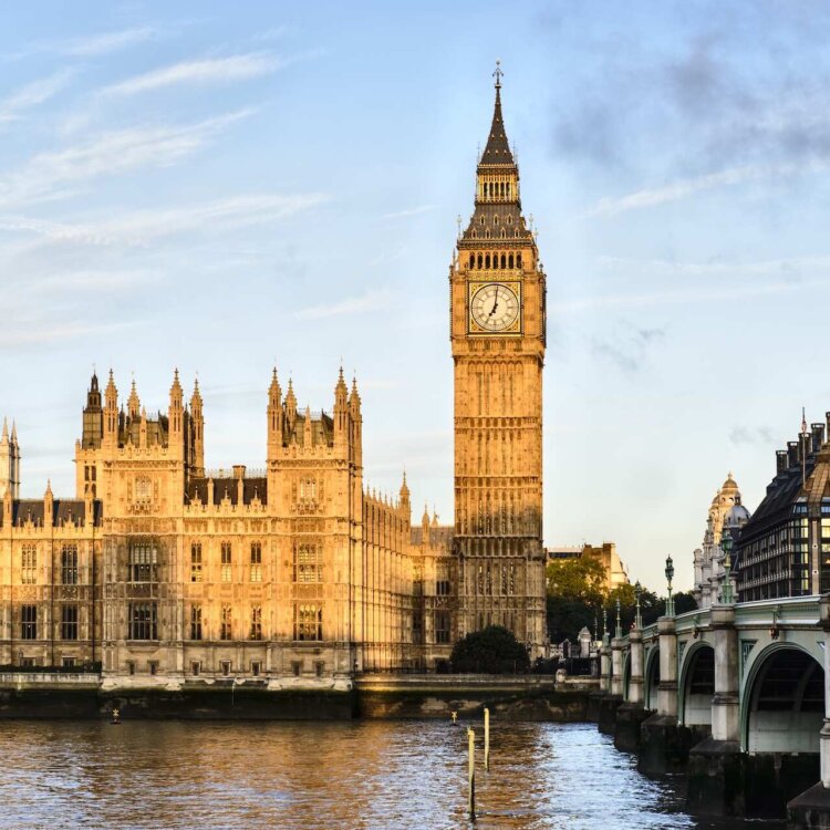 Big Ben – architektura, konstrukcja i symbolika wieży zegarowej