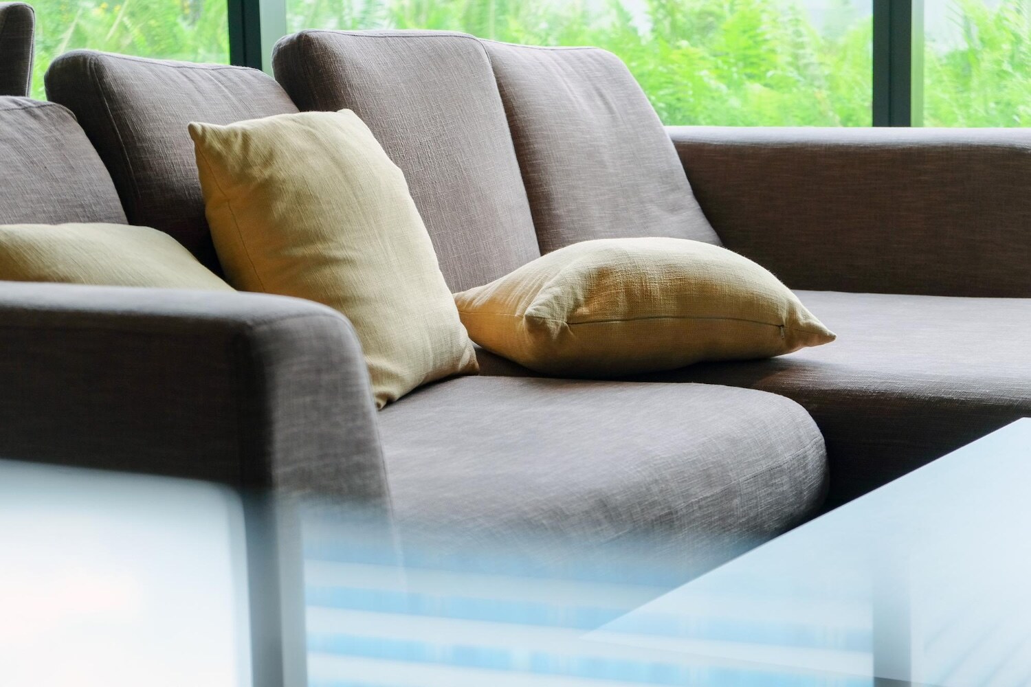 Narożnik z funkcją spania – idealny do małych i większych wnętrz