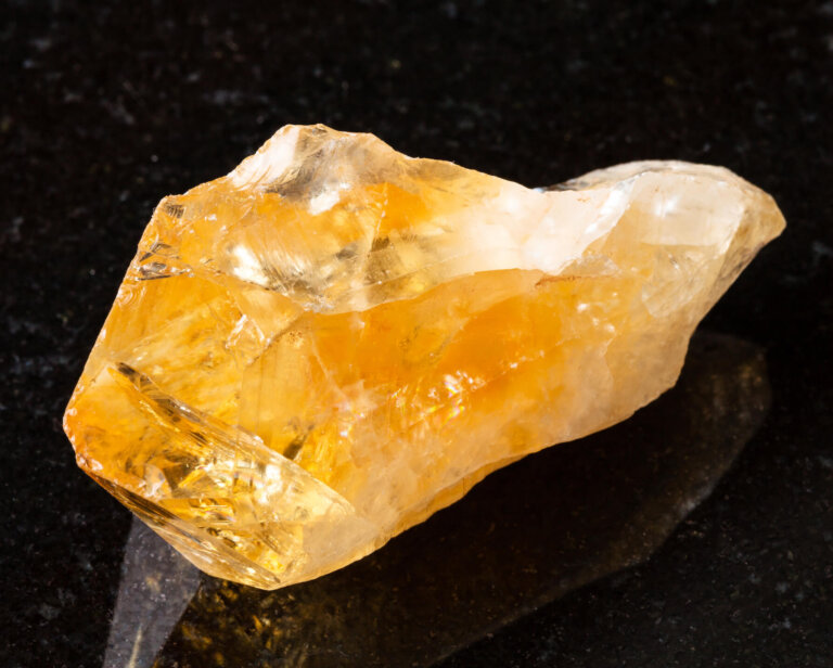 Cytryn – właściwości, znaczenie i zastosowanie