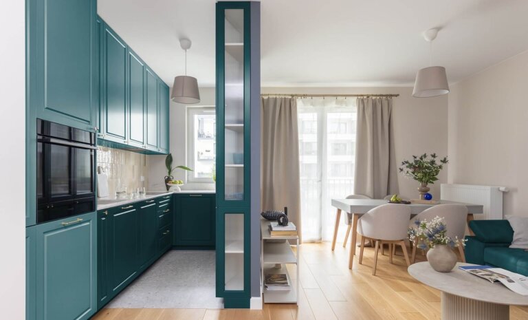 Transformative Teal – jak wprowadzić kolor roku 2026 do swojego wnętrza?