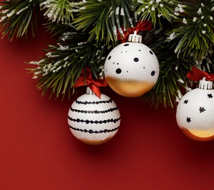 Ozdoby bożonarodzeniowe DIY – pomysły na tanie i efektowne dekoracje