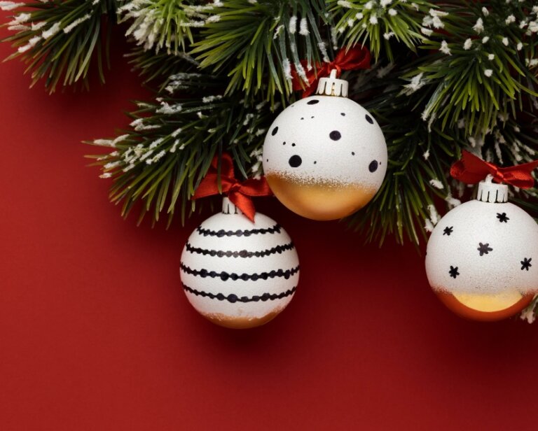 Ozdoby bożonarodzeniowe DIY – pomysły na tanie i efektowne dekoracje
