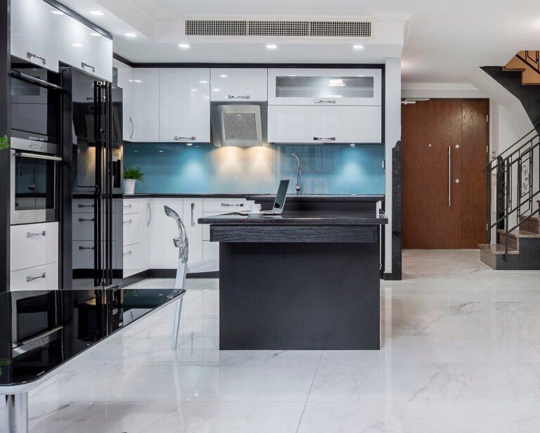 Płytki granitowe w domu — czy nadają się tylko do korytarzy?