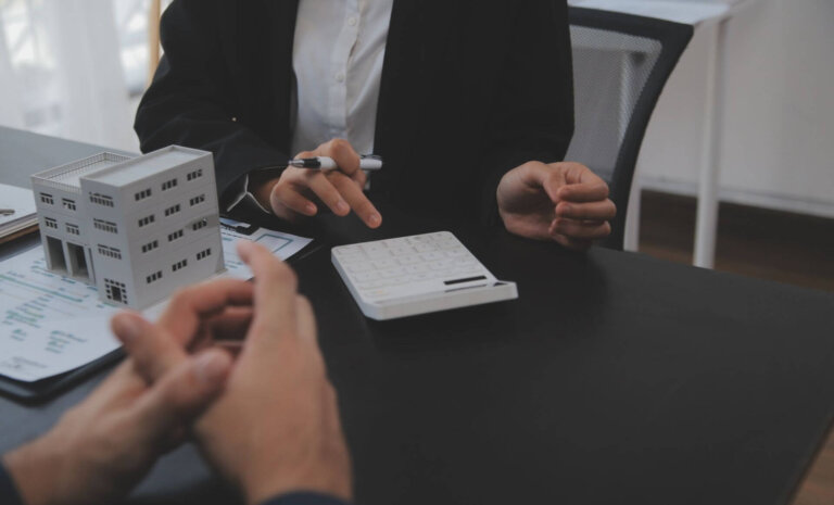 Jak świadomie czytać ofertę dewelopera?