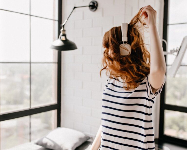 Jak zredukować hałas w mieszkaniu bez konieczności wymiany okien?