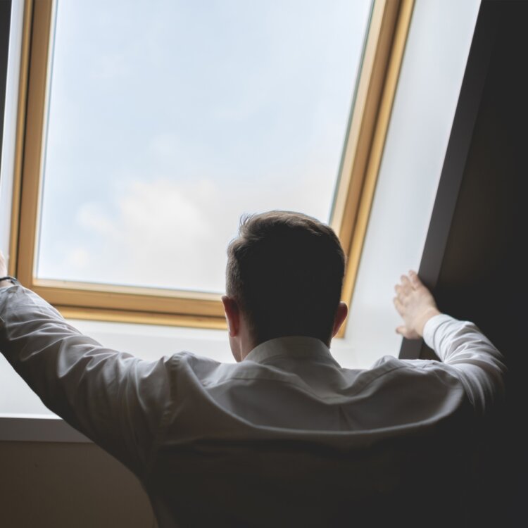 Jak prawidłowo wykonać ocieplenie okna dachowego?