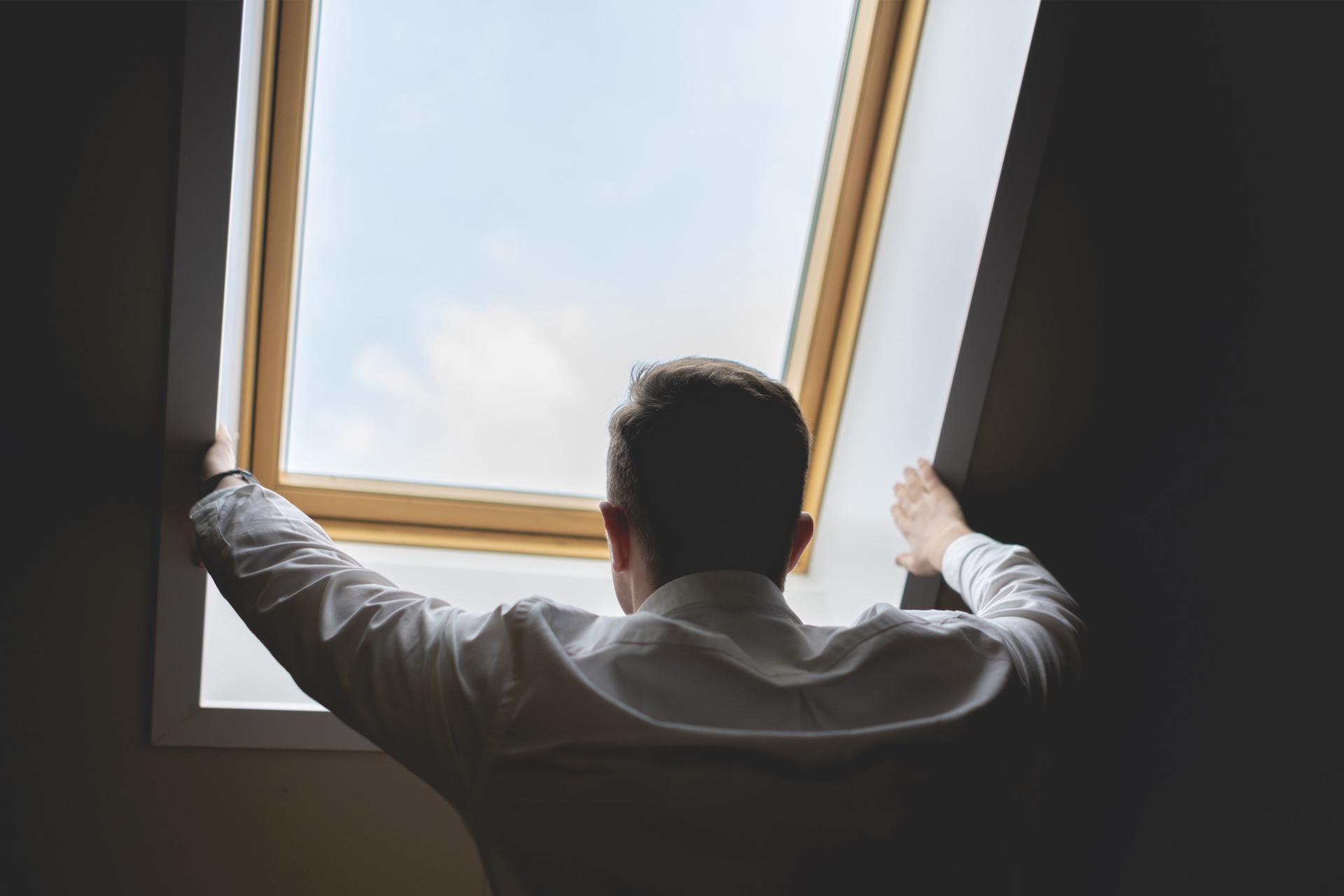 Jak prawidłowo wykonać ocieplenie okna dachowego?