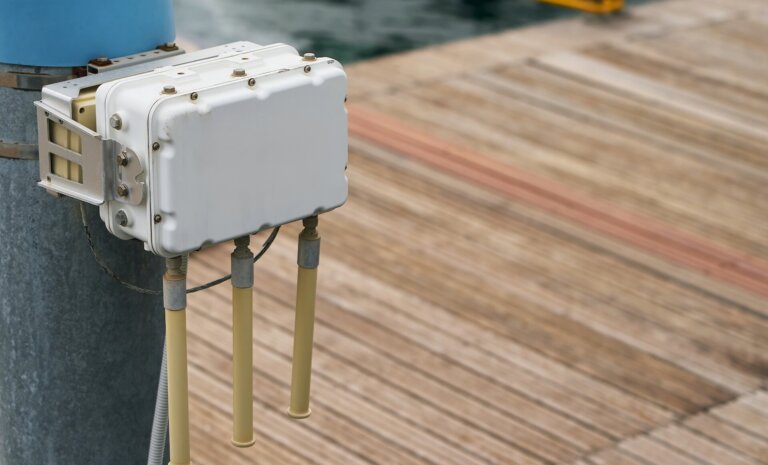 Rodzaje puszek instalacyjnych – którą wybrać do ścian z karton-gipsu, a którą do cegły?