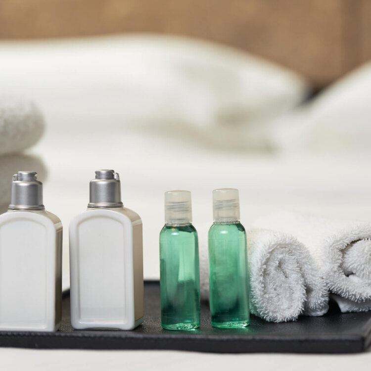 Kosmetyki w hotelach – jakie wybrać? Poradnik