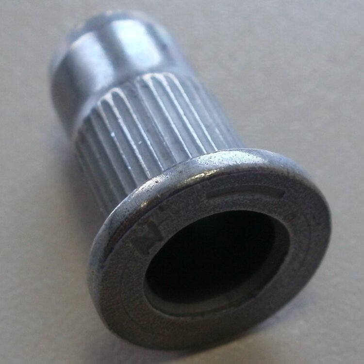 Nitonakrętka – czym są i do czego służą?