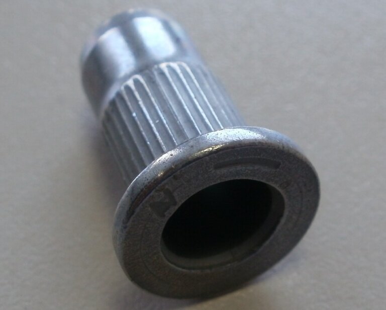 Nitonakrętka – czym są i do czego służą?