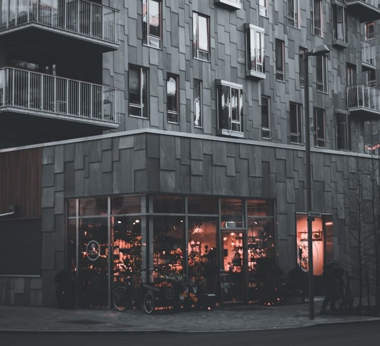 Rynek pierwotny w Krakowie – nowe mieszkania jako inwestycja biznesowa