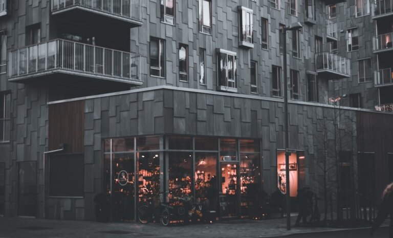 Rynek pierwotny w Krakowie – nowe mieszkania jako inwestycja biznesowa