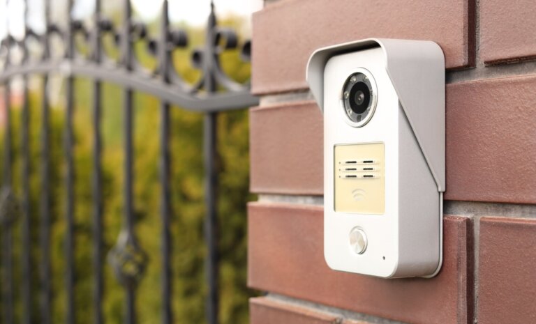 Jak wybrać wideodomofon dwurodzinny? Podpowiadamy!
