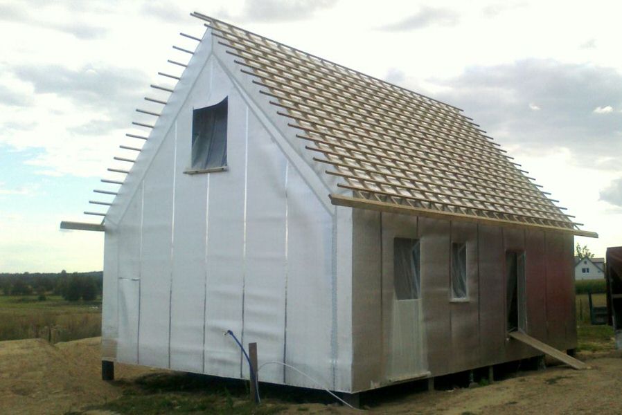 budowa domu dom w trakcie budowy