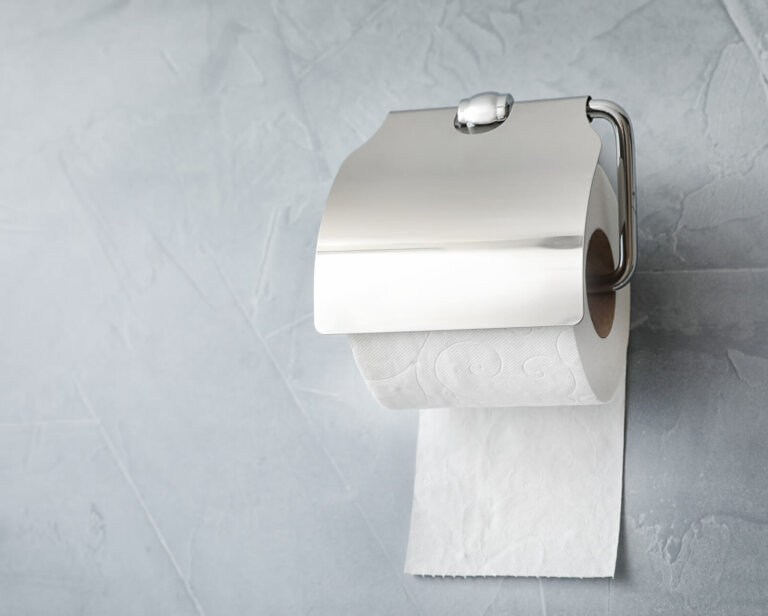 Na jakiej wysokości uchwyt na papier toaletowy? Poradnik