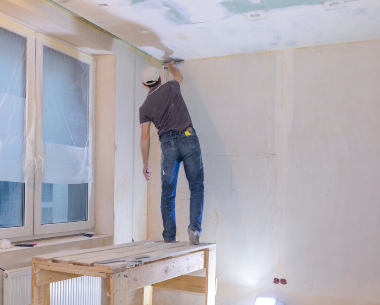Szpachlowanie łączeń płyt gipsowych – cena w 2026 roku