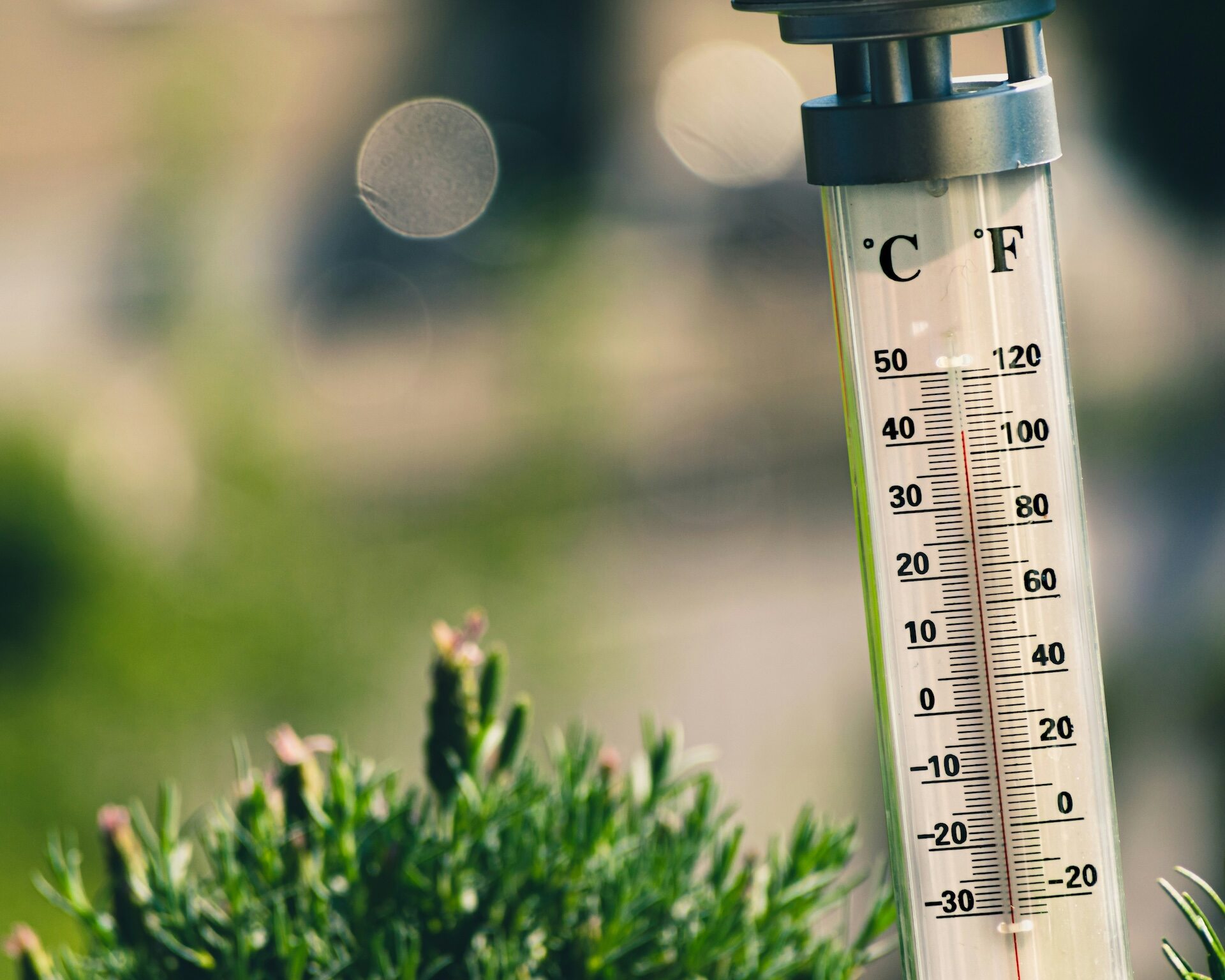 Twój sprawdzony sposób na upały z marką Gree – klimatyzacja w Krakowie
